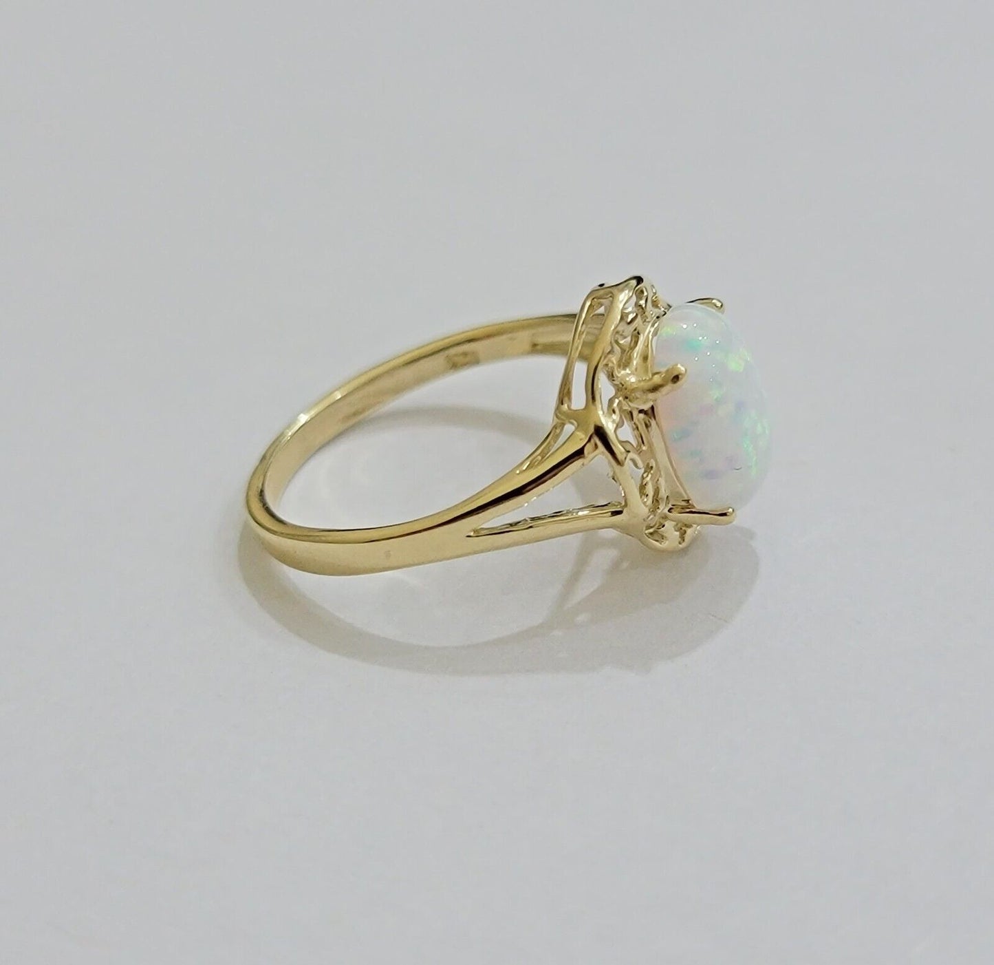 10k Gold Women Ring Opal Color Stone Ladies Band REAL 10KT Sizable Brand New