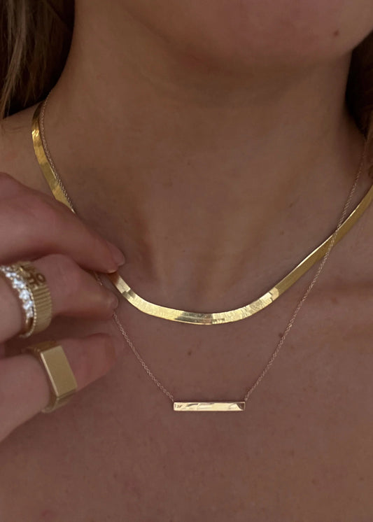 Gold Bar Jewelry: A Blend of Elegance and Luxury