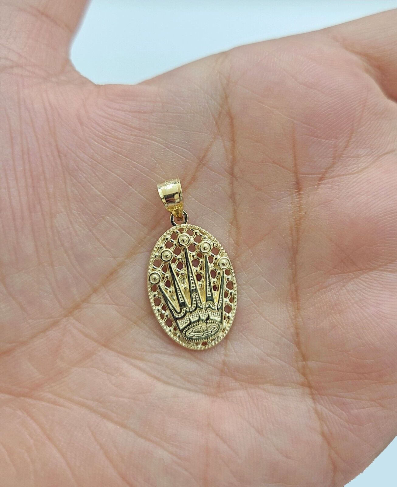 Real 10k Gold Circular Crown Charm Pendant 10kt Yellow Gold Unisex